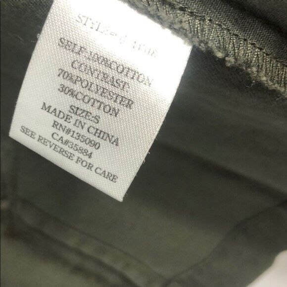 Others Follow floral accent olive green zip light jacket New Condition Small - Picture 5 of 7